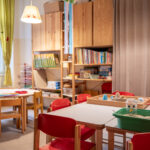 Bastel- und Essbereich