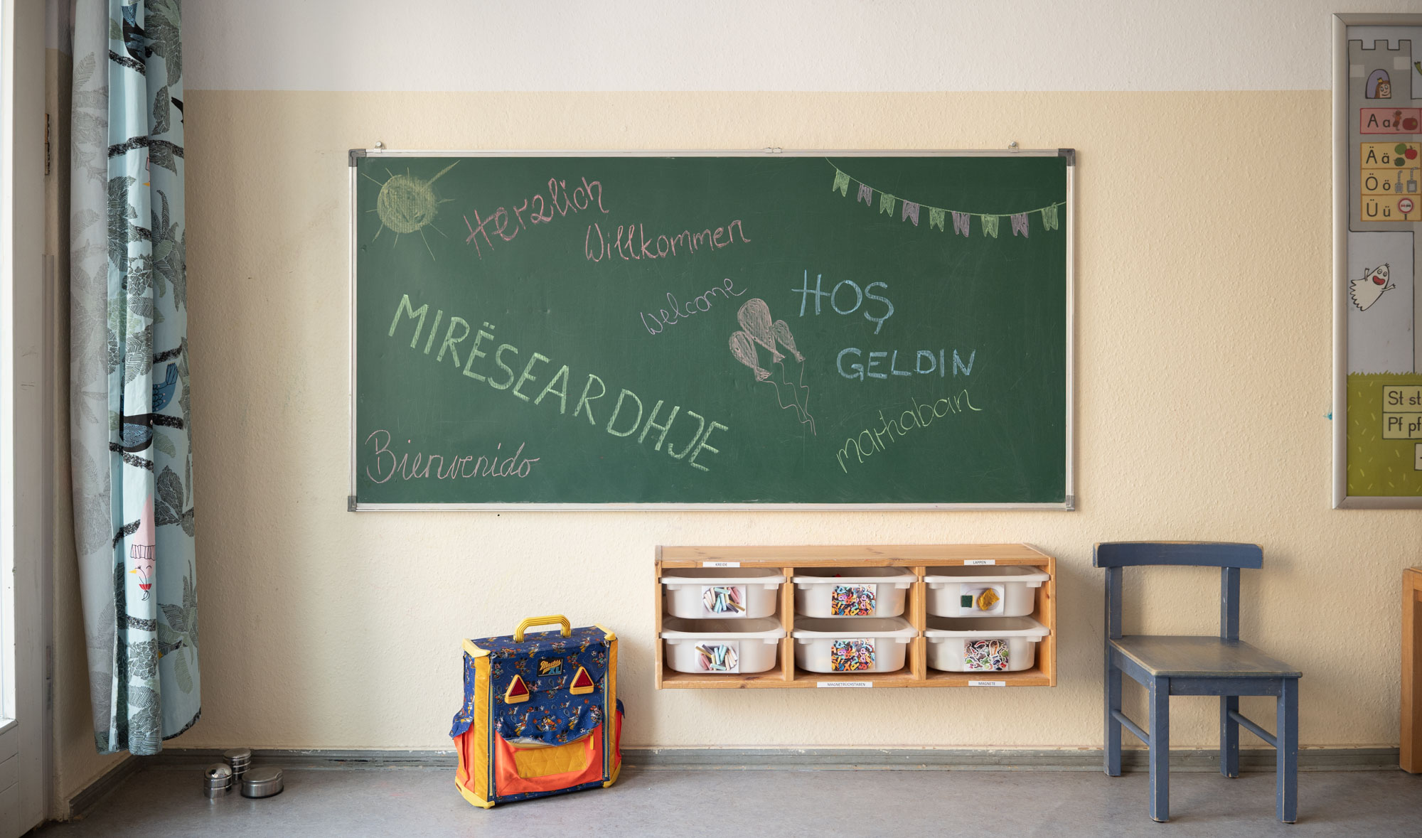 Willkommenstafel im Eingangsbereich